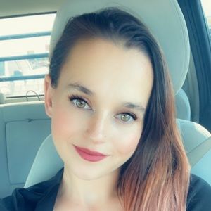 Meet your Posher, Esther